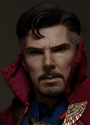 Hot Toys Doctor Strange